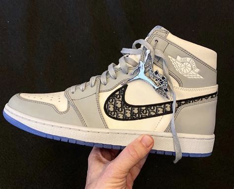 aj1 dior resell price|jordan 1 high dior stockx.